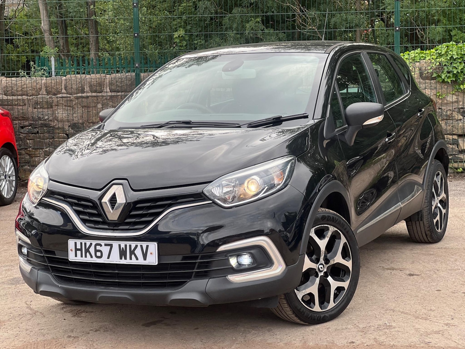 Used Renault Captur 2018 for sale - 76991328: Photo 3
