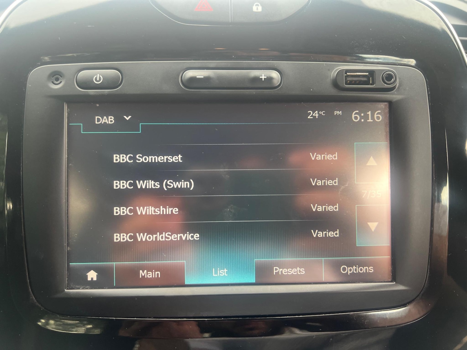 Used Renault Captur 2018 for sale - 76991328: Photo 36