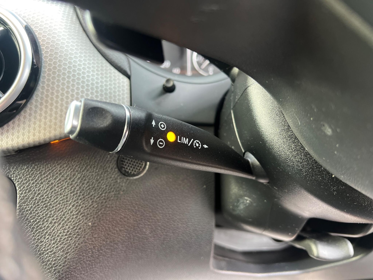 Used Mercedes-Benz B Class 2013 for sale - 77021351: Photo 44