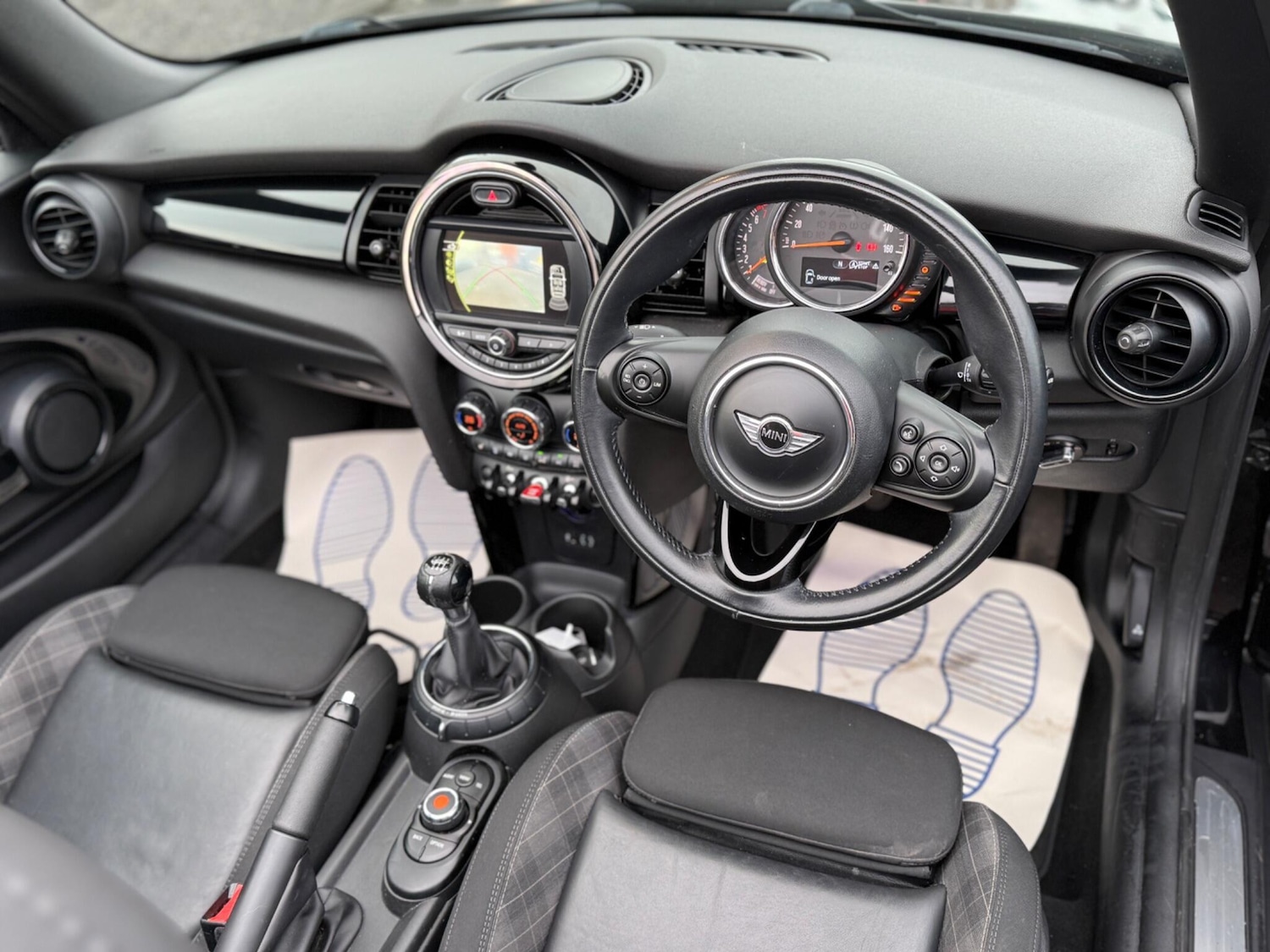 Used MINI Convertible 2017 for sale - 77387682: Photo 17