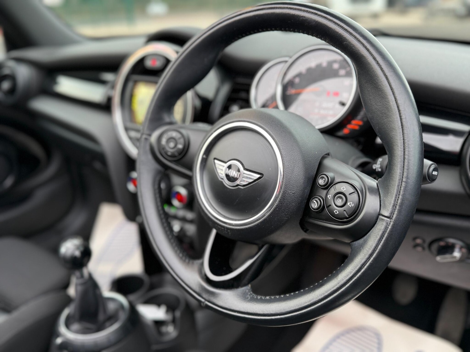 Used MINI Convertible 2017 for sale - 77387682: Photo 33