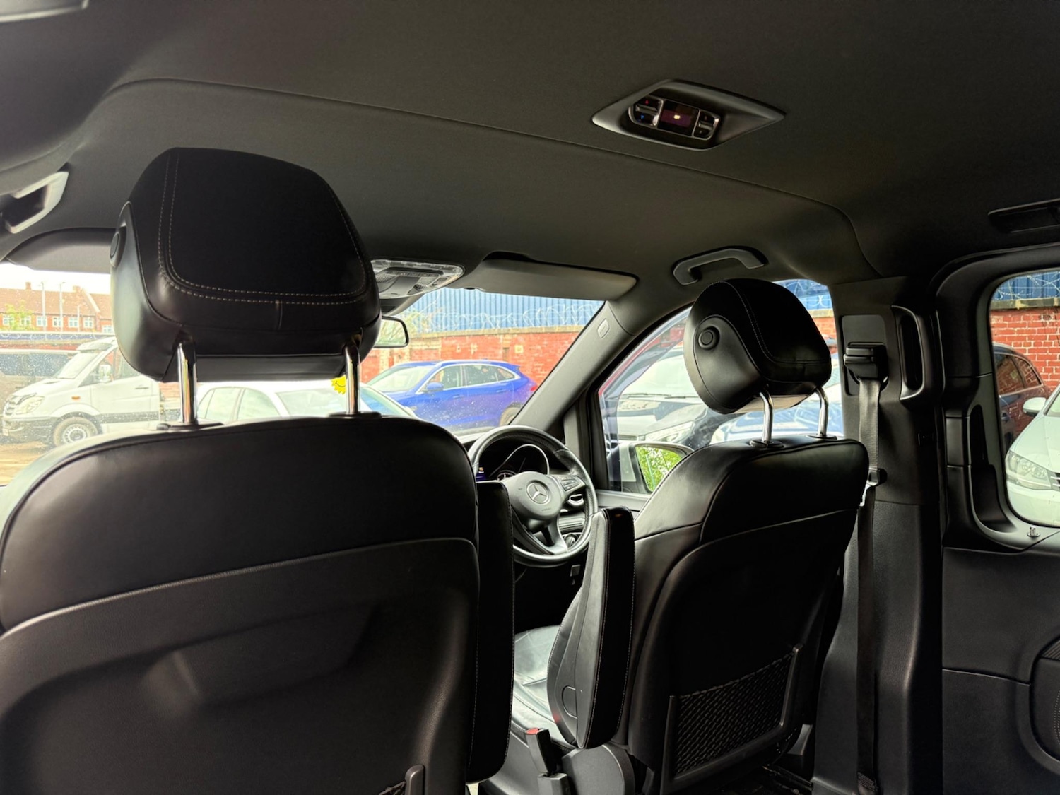 Used Mercedes-Benz V-Class for sale - 76987880: Photo 21