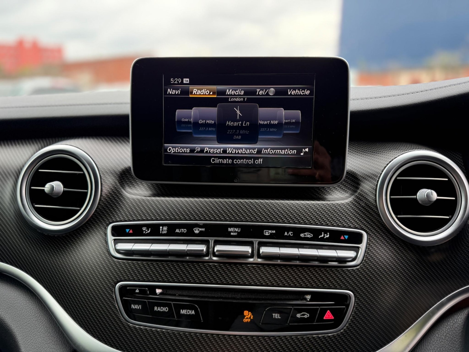 Used Mercedes-Benz V-Class for sale - 76987880: Photo 41