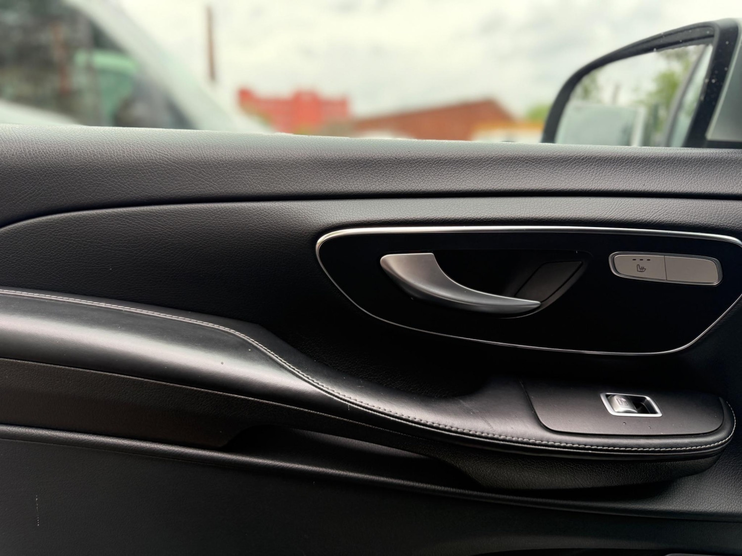 Used Mercedes-Benz V-Class for sale - 76987880: Photo 49