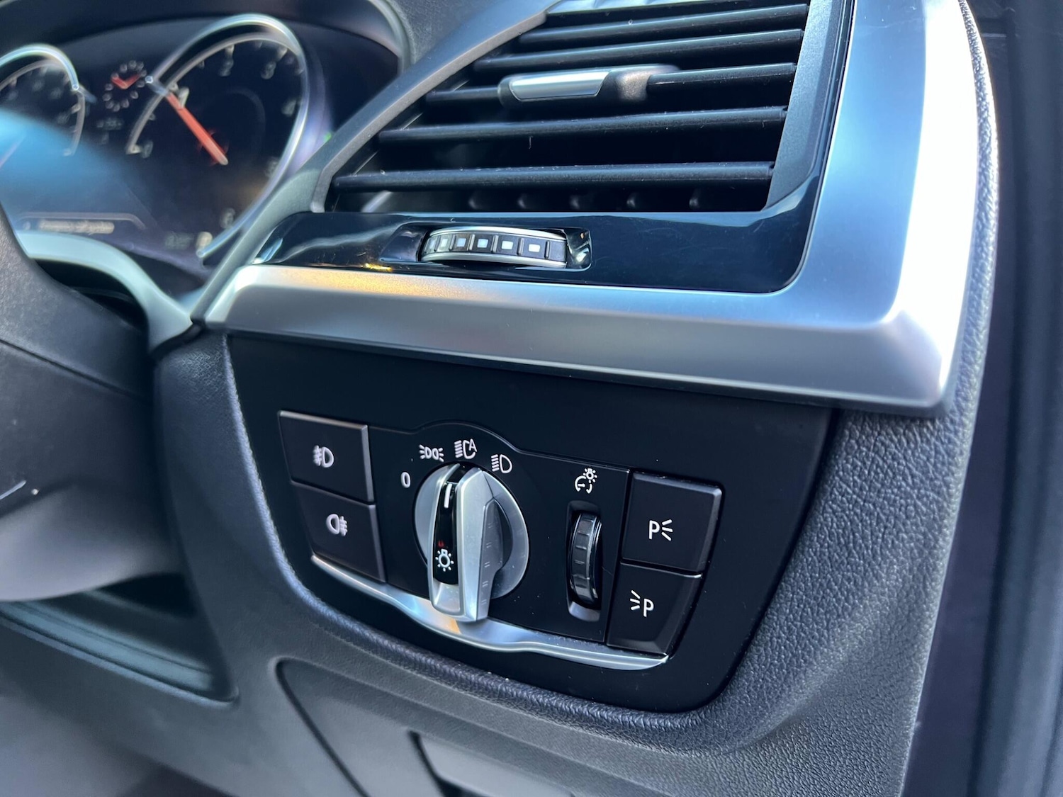 Used BMW X4 2019 for sale - 76913694: Photo 17