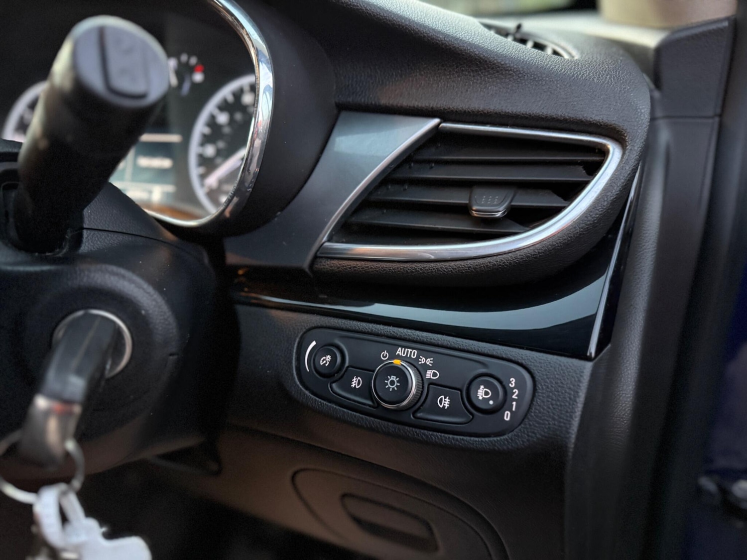 Used Vauxhall Mokka X 2017 for sale - 76666729: Photo 28