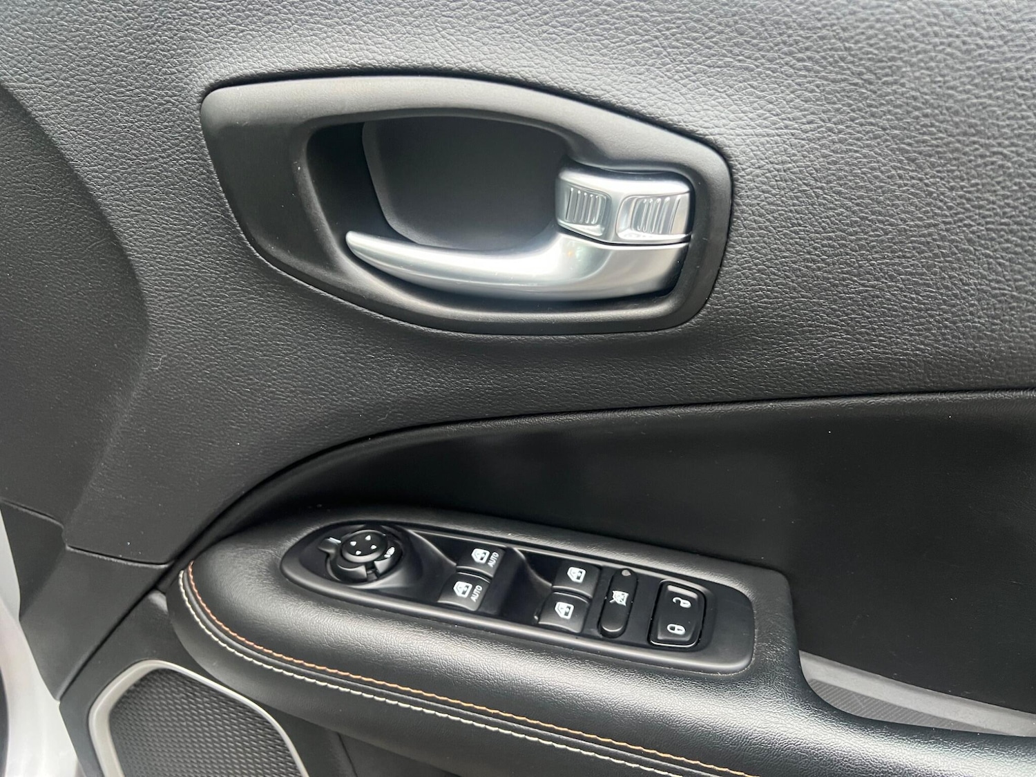 Used Jeep Compass 2019 for sale - 76512820: Photo 15