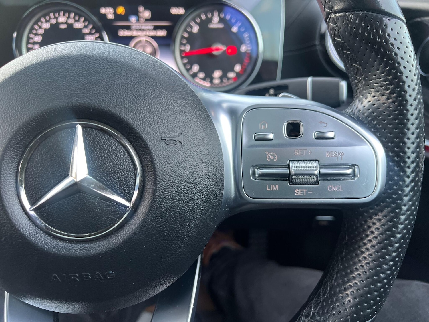 Used Mercedes-Benz E Class 2018 for sale - 76913865: Photo 22