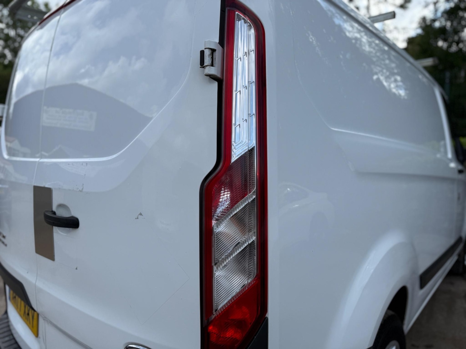 Used Ford Transit Custom 2017 for sale - 76122107: Photo 10