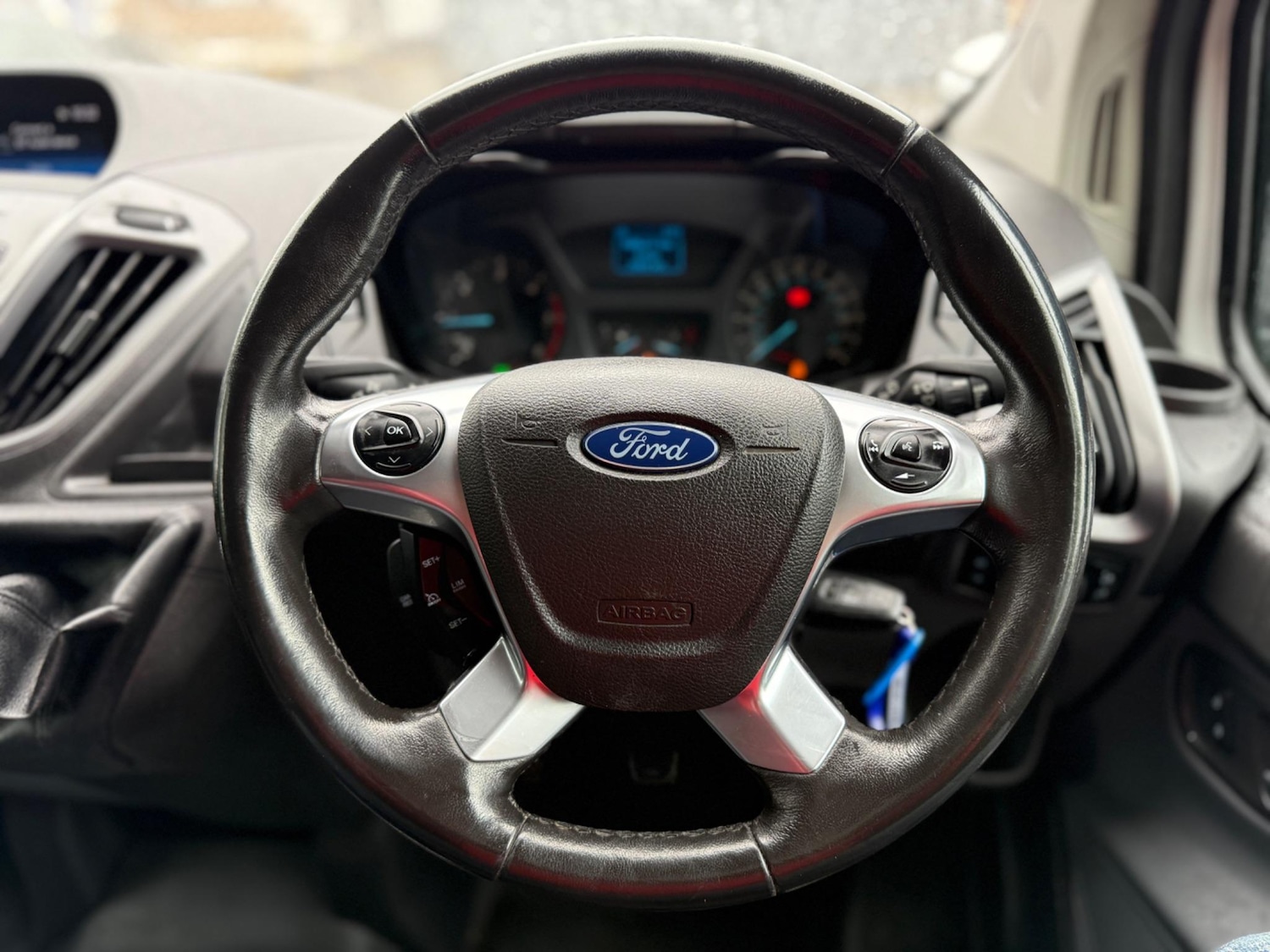 Used Ford Transit Custom 2017 for sale - 76122107: Photo 24