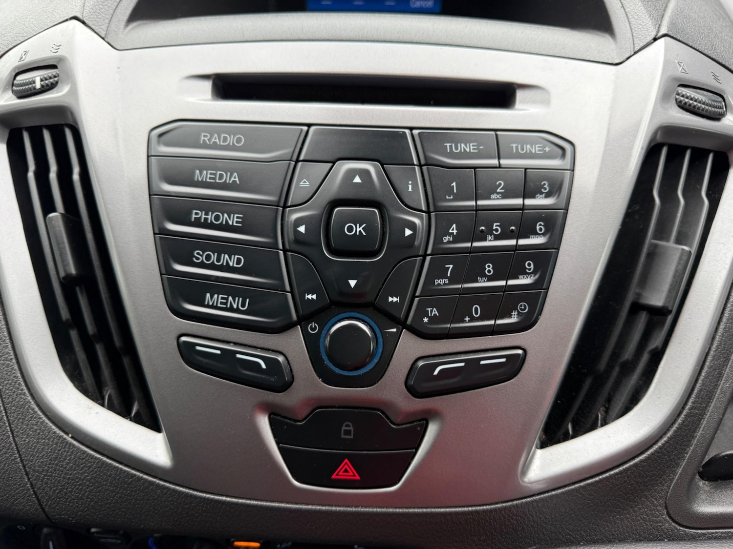 Used Ford Transit Custom 2017 for sale - 76122107: Photo 36