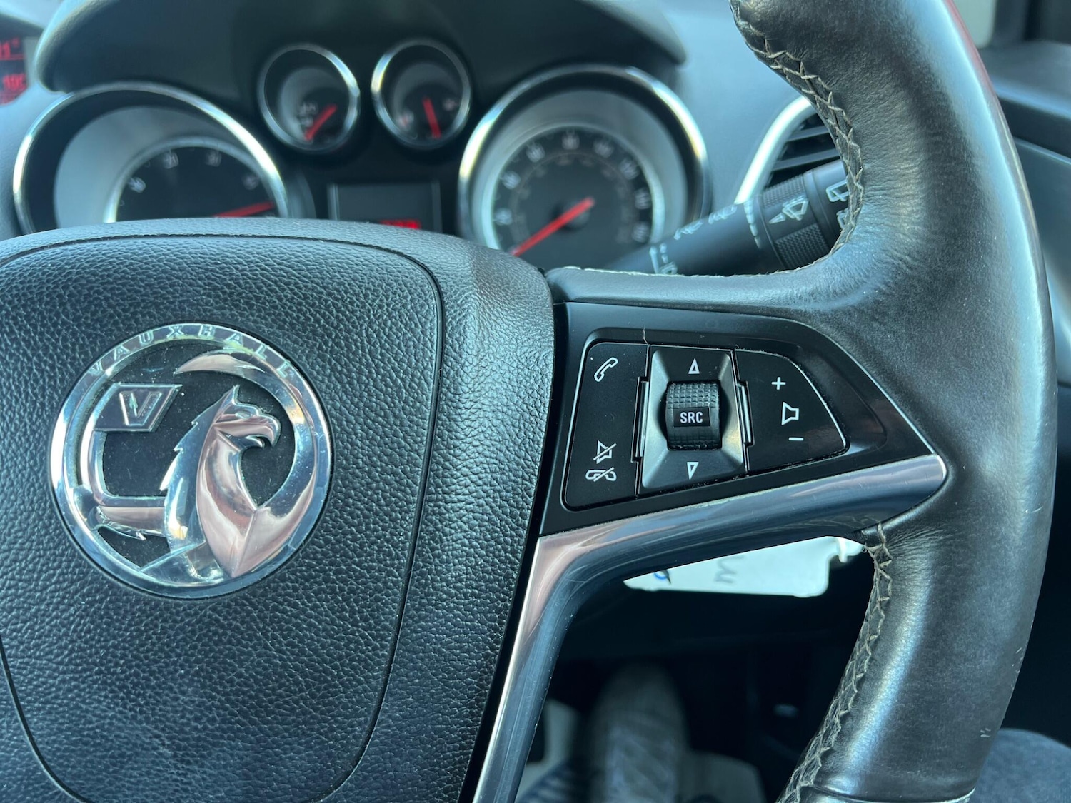 Used Vauxhall Mokka 2014 for sale - 77351984: Photo 28