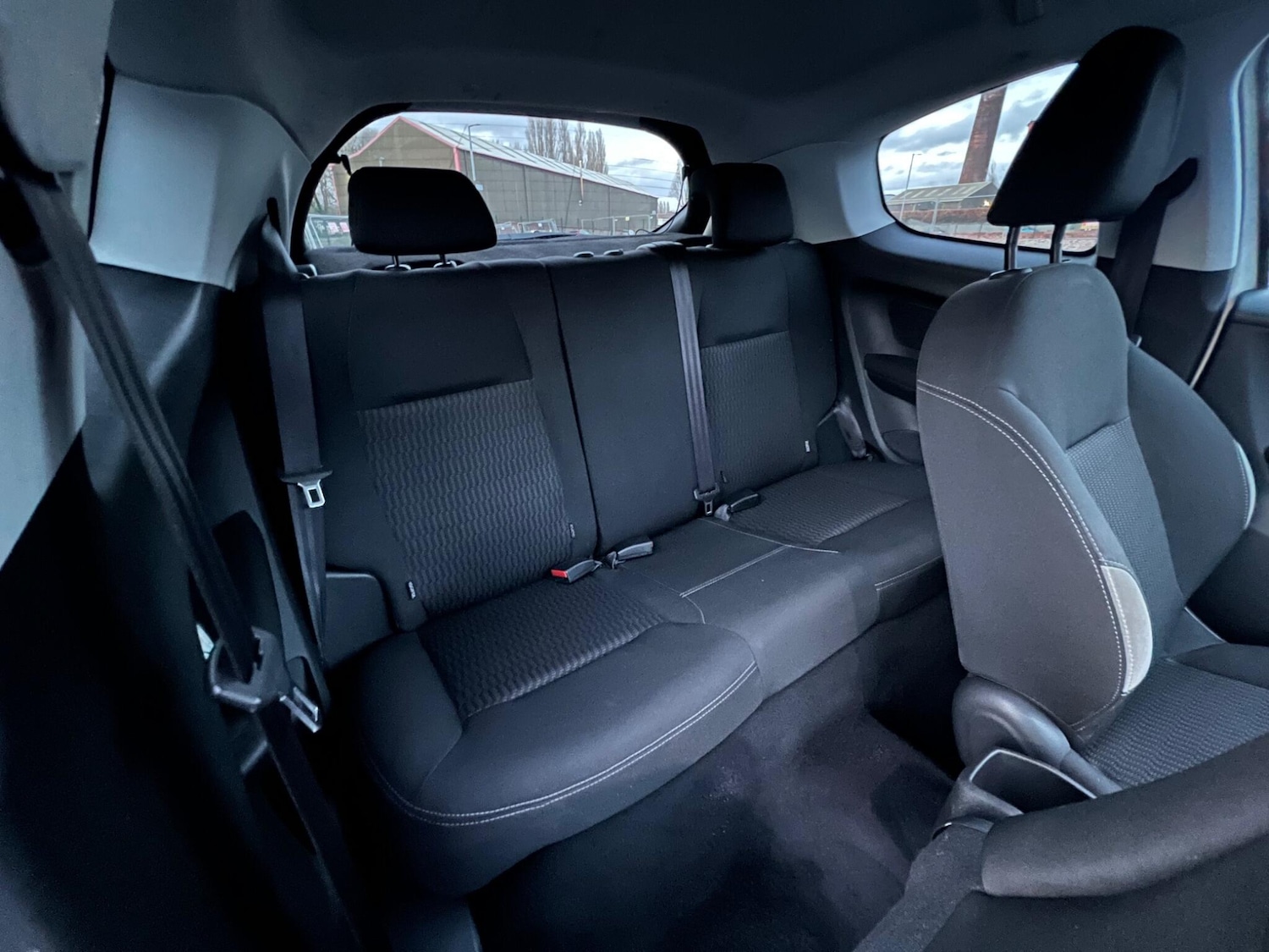 Used Peugeot 208 2014 for sale - 76714907: Photo 12