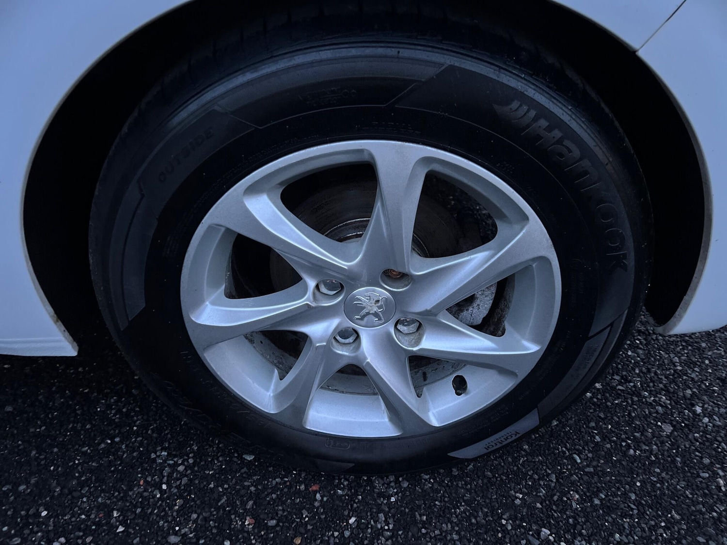 Used Peugeot 208 2014 for sale - 76714907: Photo 18