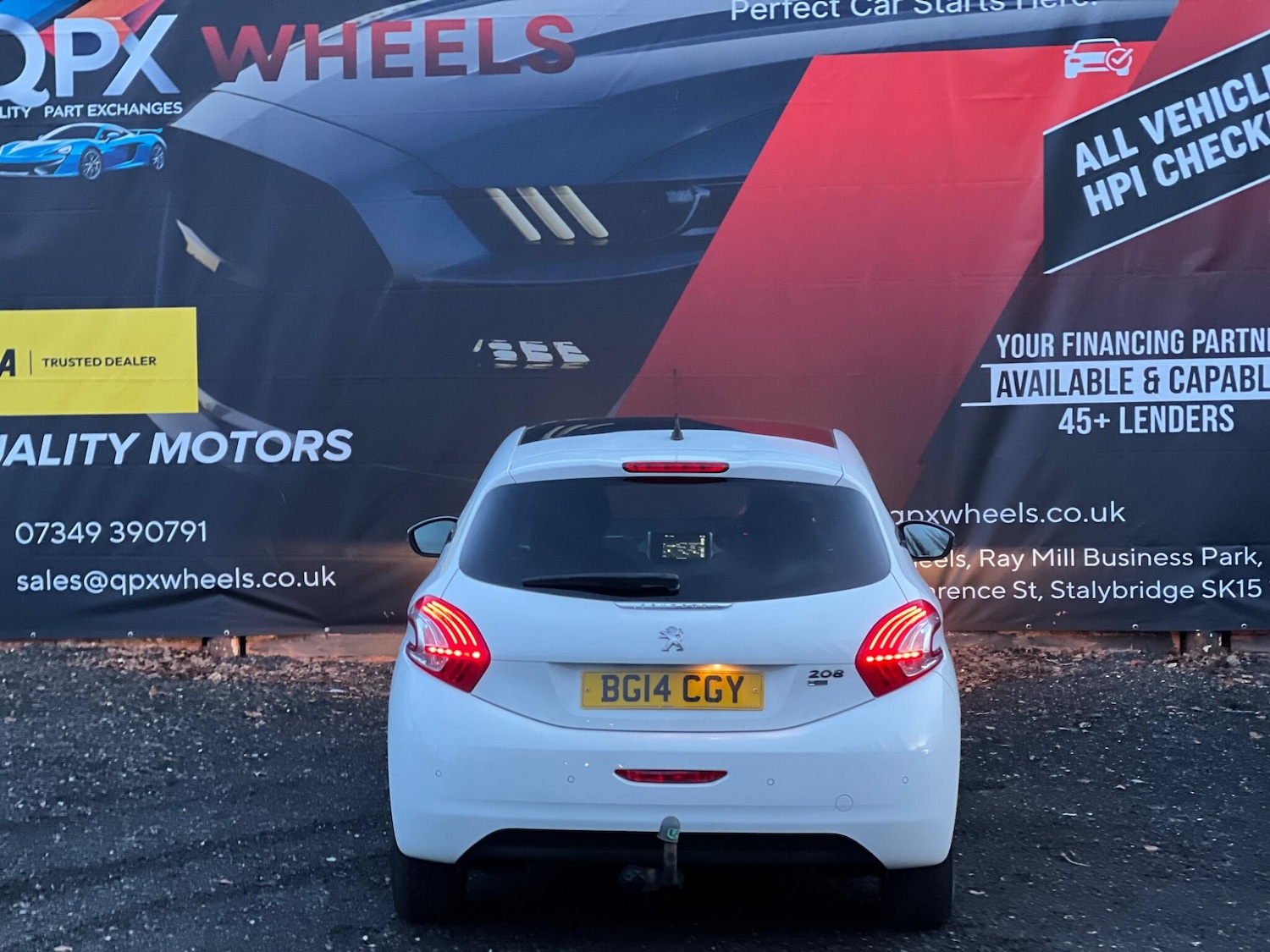 Used Peugeot 208 2014 for sale - 76714907: Photo 6