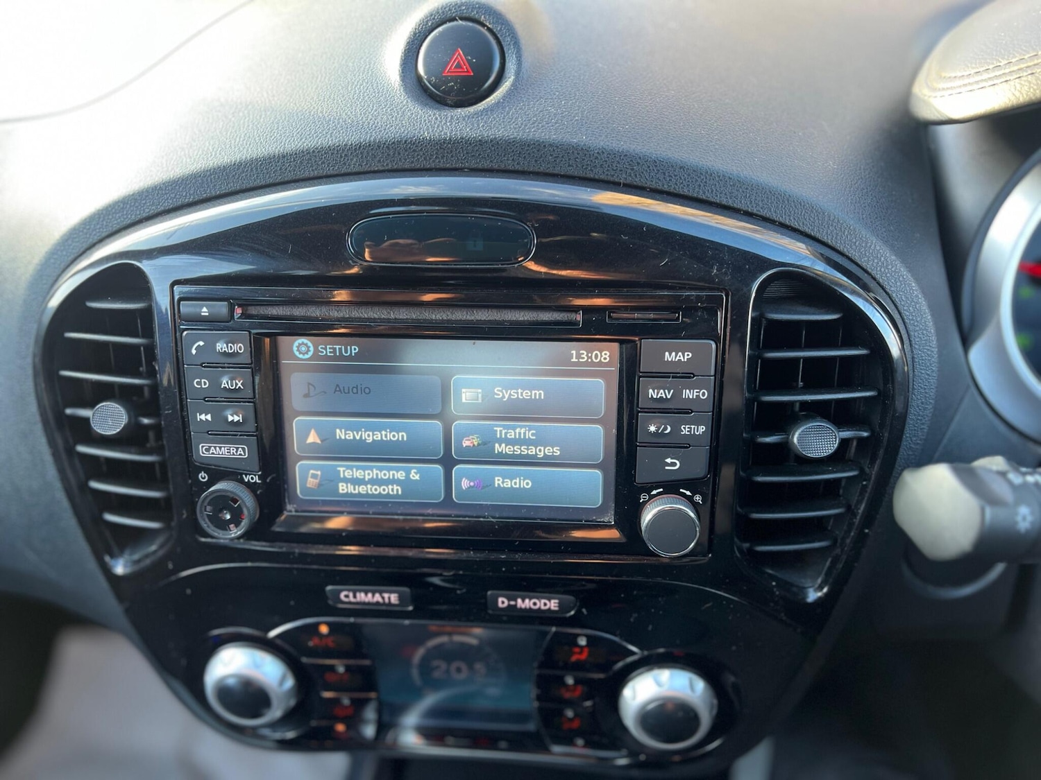 Used Nissan Juke 2014 for sale - 76644898: Photo 22