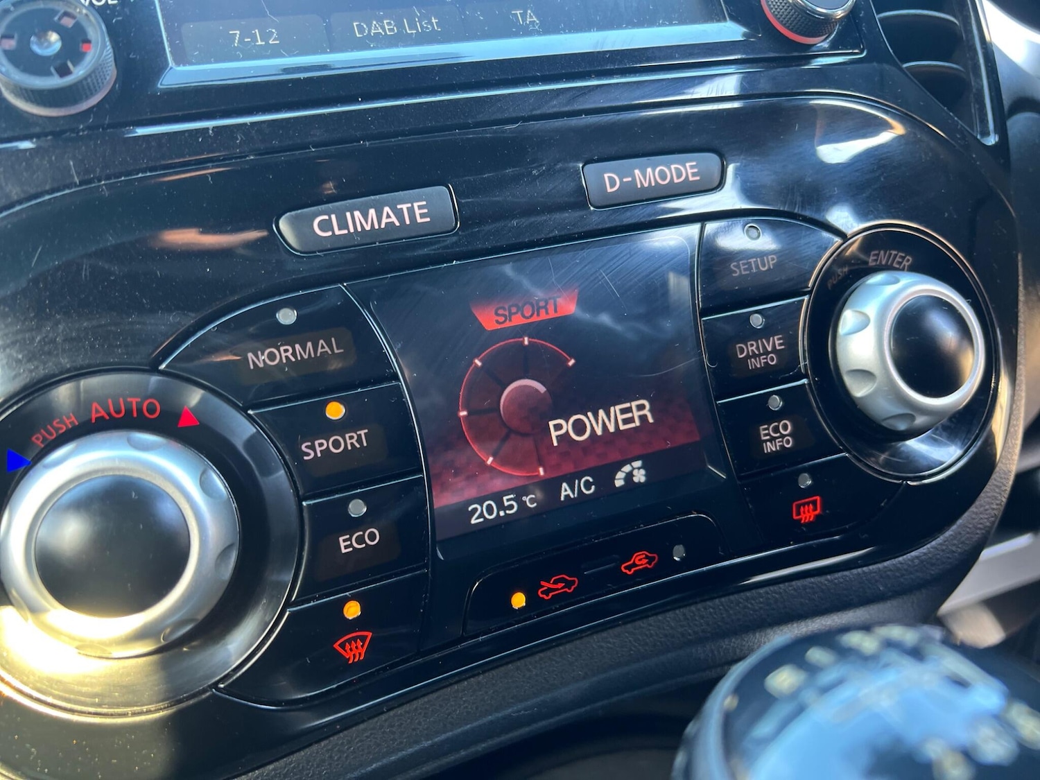 Used Nissan Juke 2014 for sale - 76644898: Photo 25