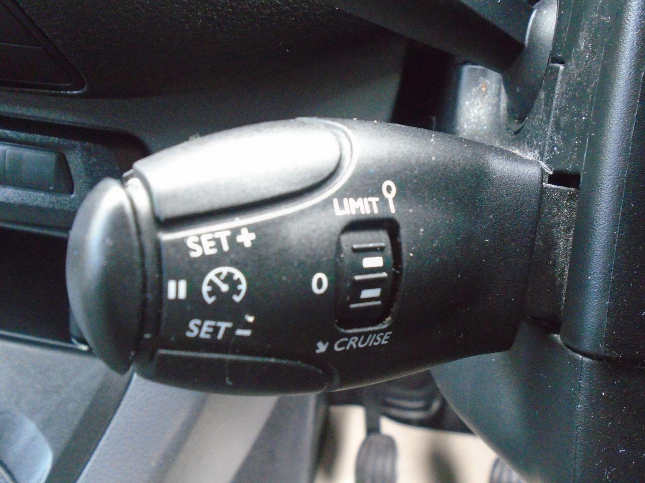 Used Peugeot Expert 2020 for sale - 77040731: Photo 37