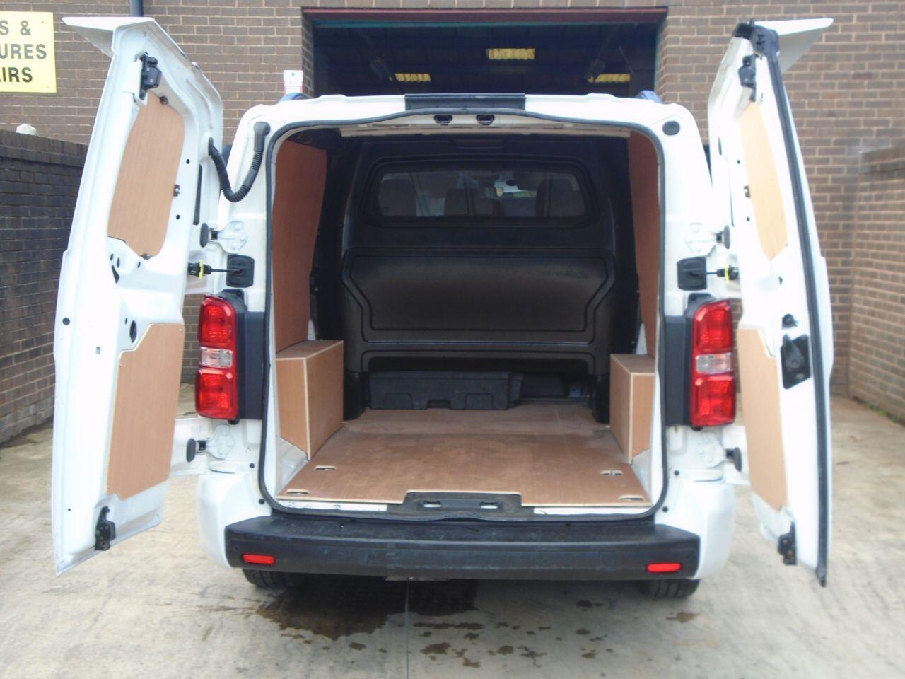 Used Vauxhall Vivaro 2019 for sale - 77040883: Photo 11