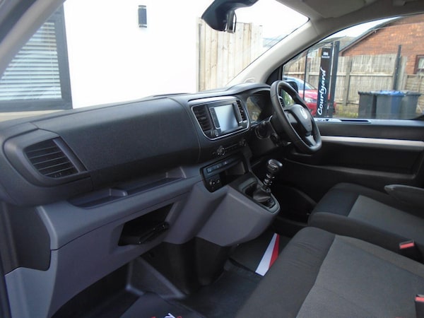 Used Vauxhall Vivaro 2019 for sale - 76001736: Photo 16