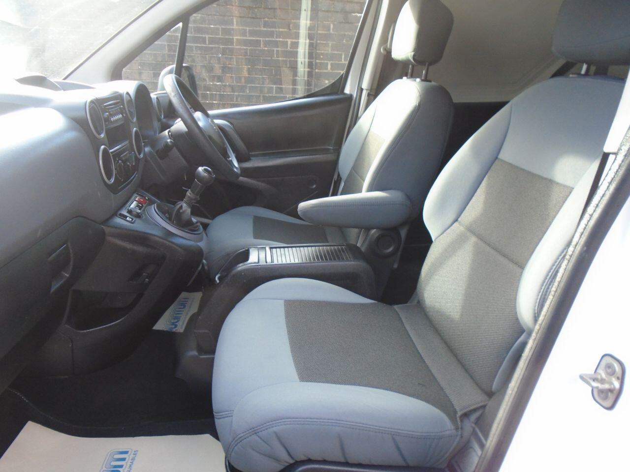 Used Peugeot Partner 2015 for sale - 77039851: Photo 19