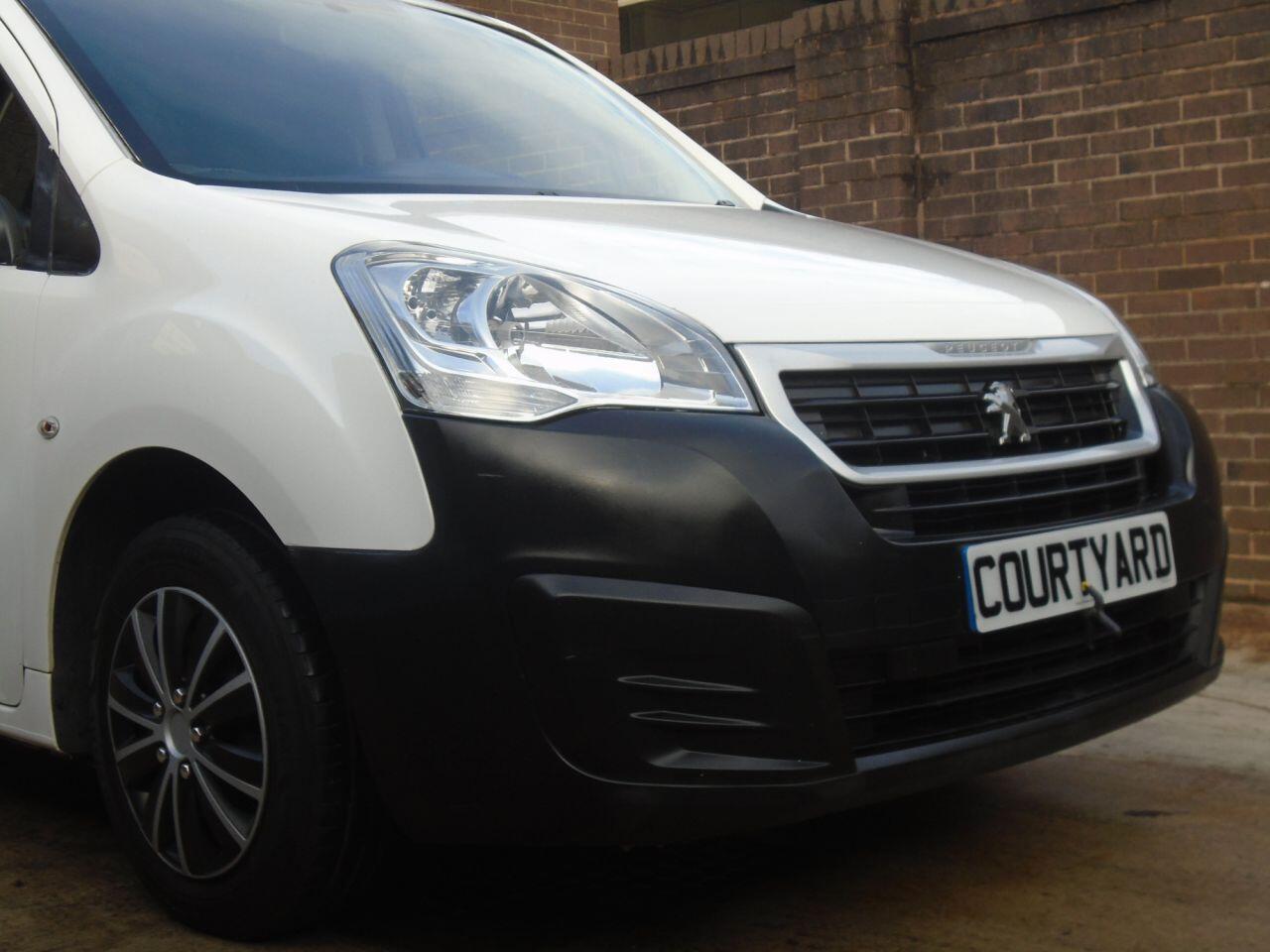 Used Peugeot Partner 2015 for sale - 77039851: Photo 26