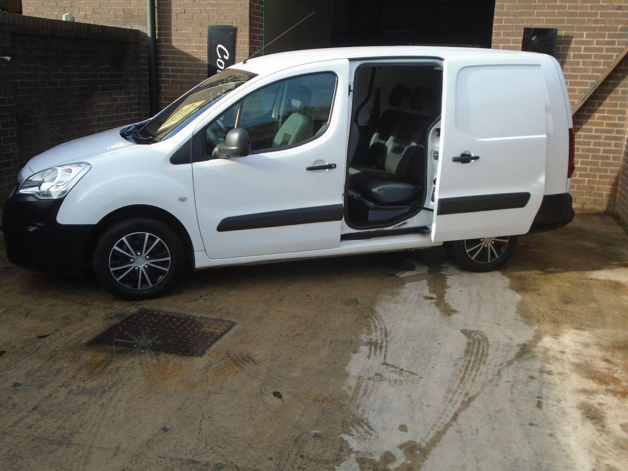 Used Peugeot Partner 2015 for sale - 77039851: Photo 4