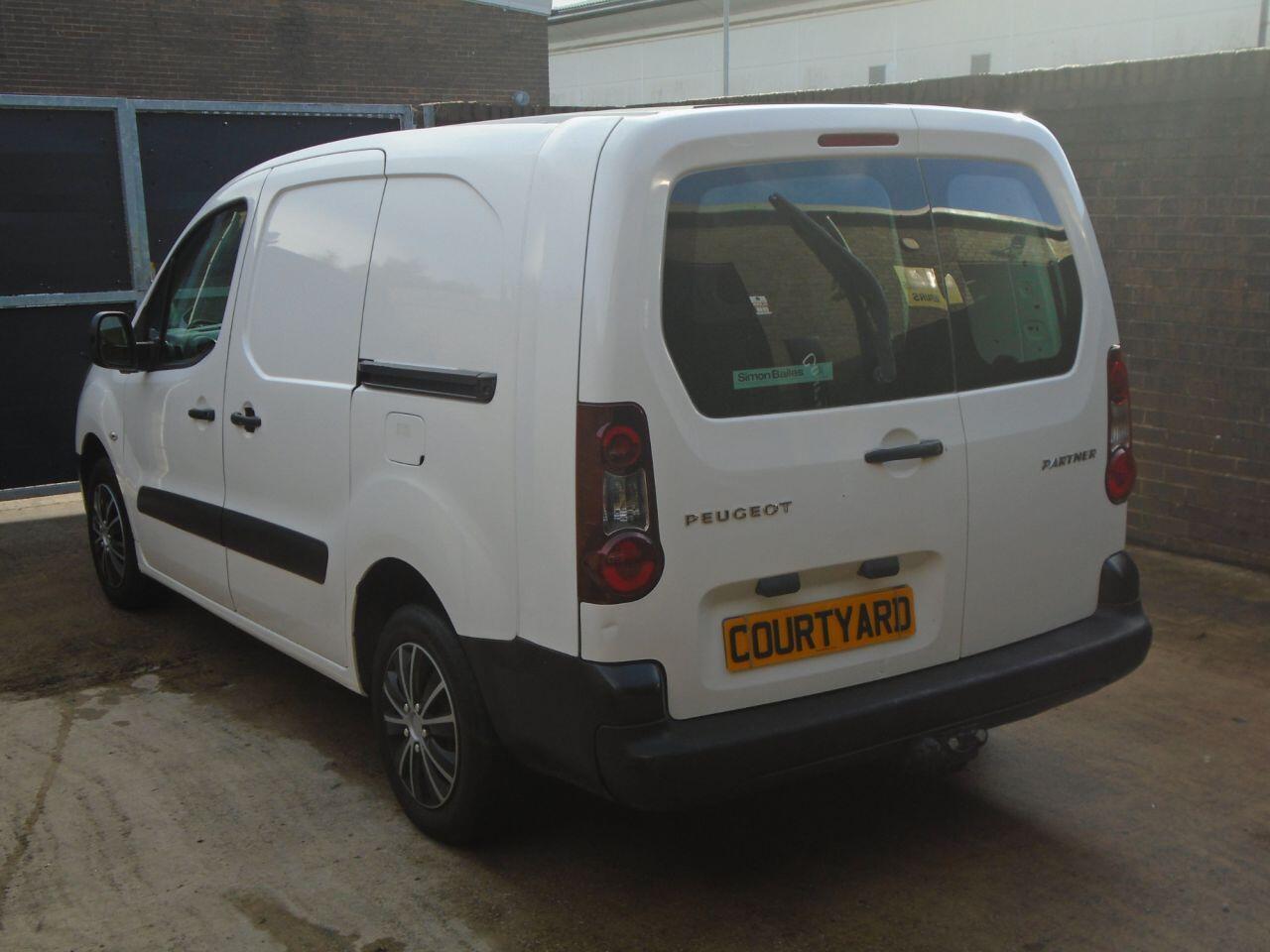 Used Peugeot Partner 2015 for sale - 77039851: Photo 8