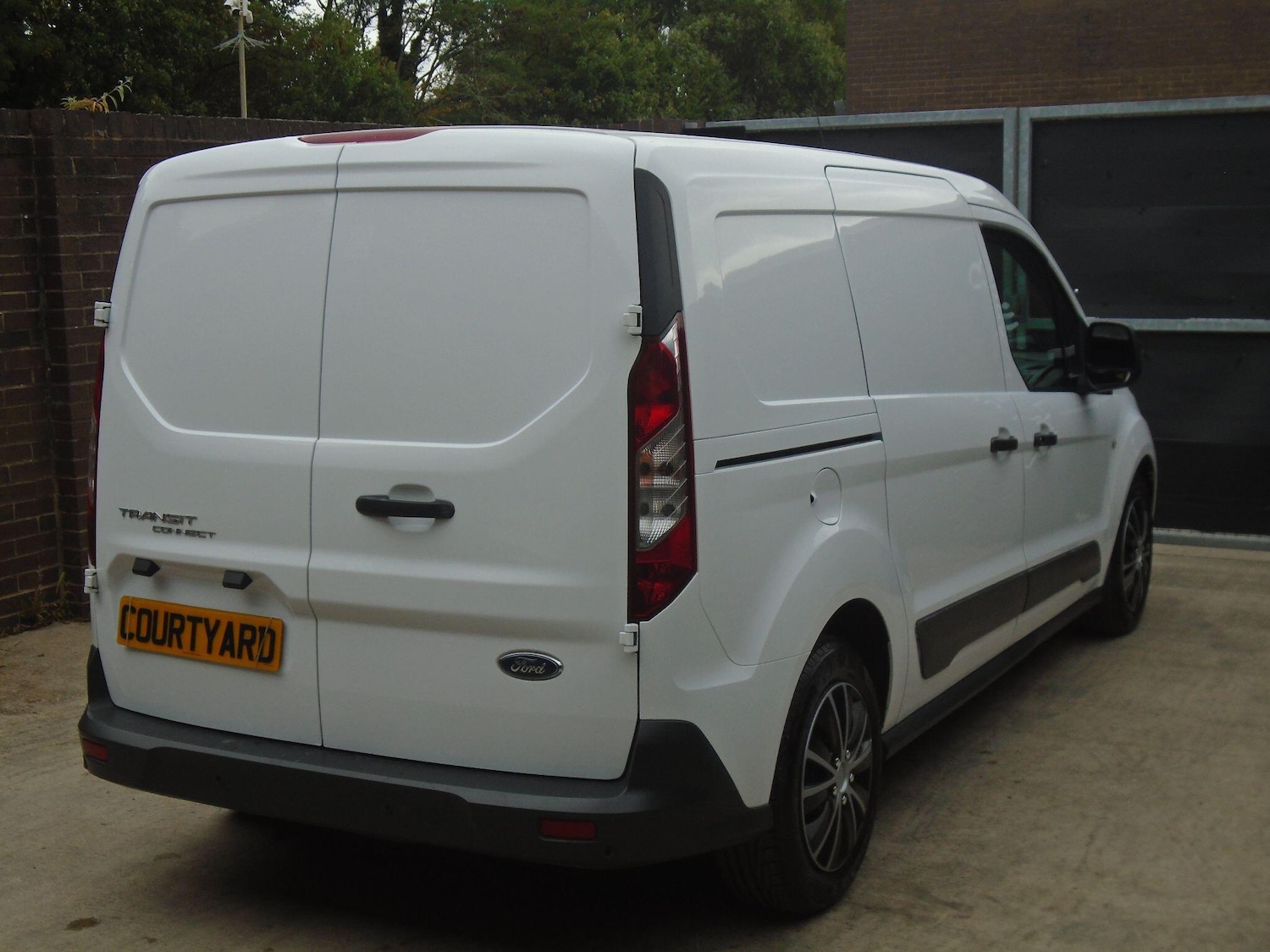 Used Ford Transit Connect 2017 for sale - 76993271: Photo 10