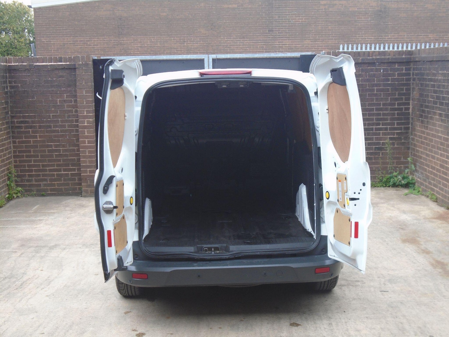 Used Ford Transit Connect 2017 for sale - 76993271: Photo 11