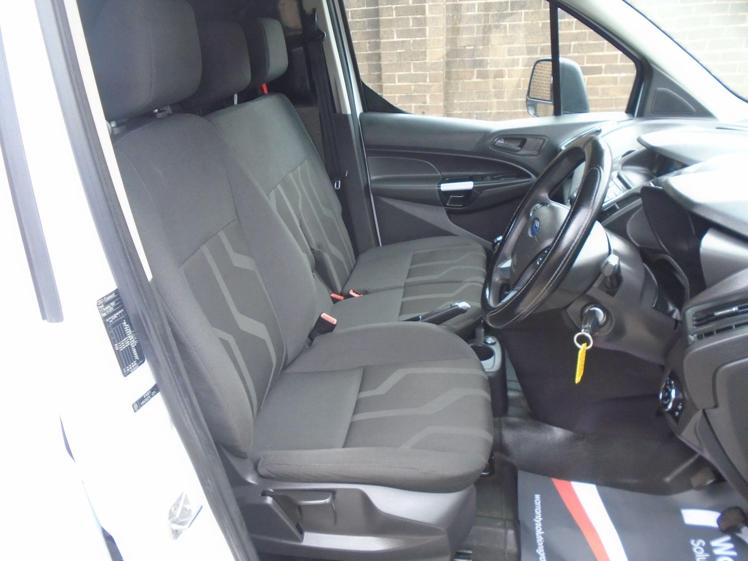 Used Ford Transit Connect 2017 for sale - 76993271: Photo 12