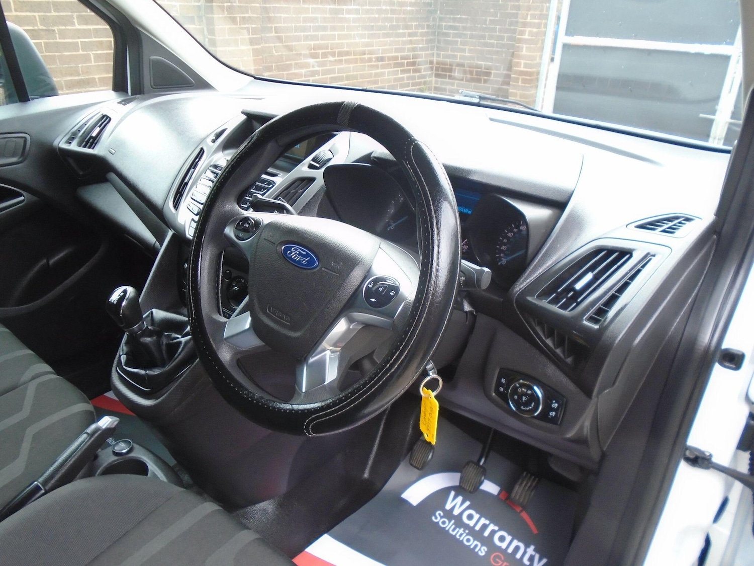 Used Ford Transit Connect 2017 for sale - 76993271: Photo 13