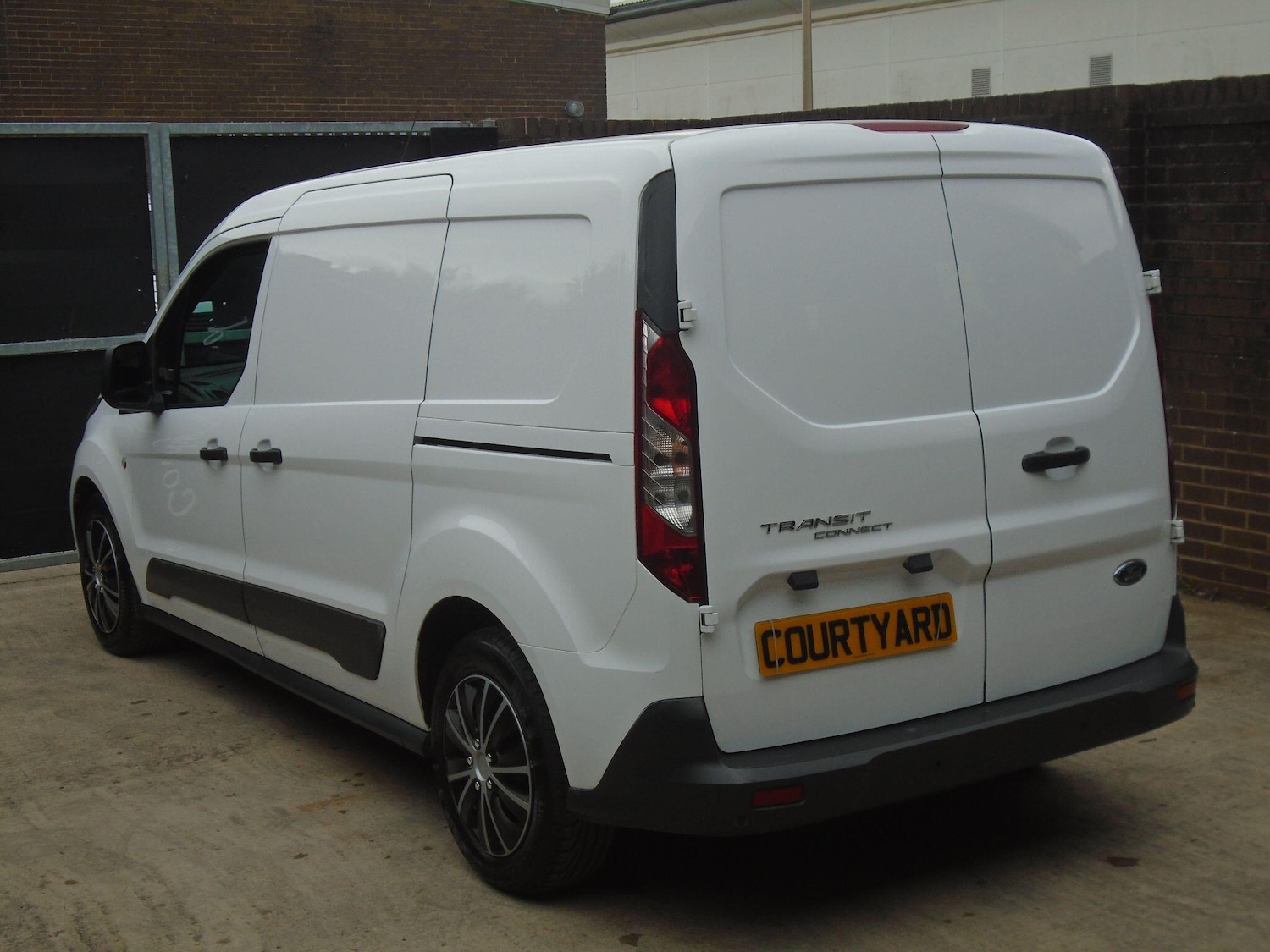 Used Ford Transit Connect 2017 for sale - 76993271: Photo 8