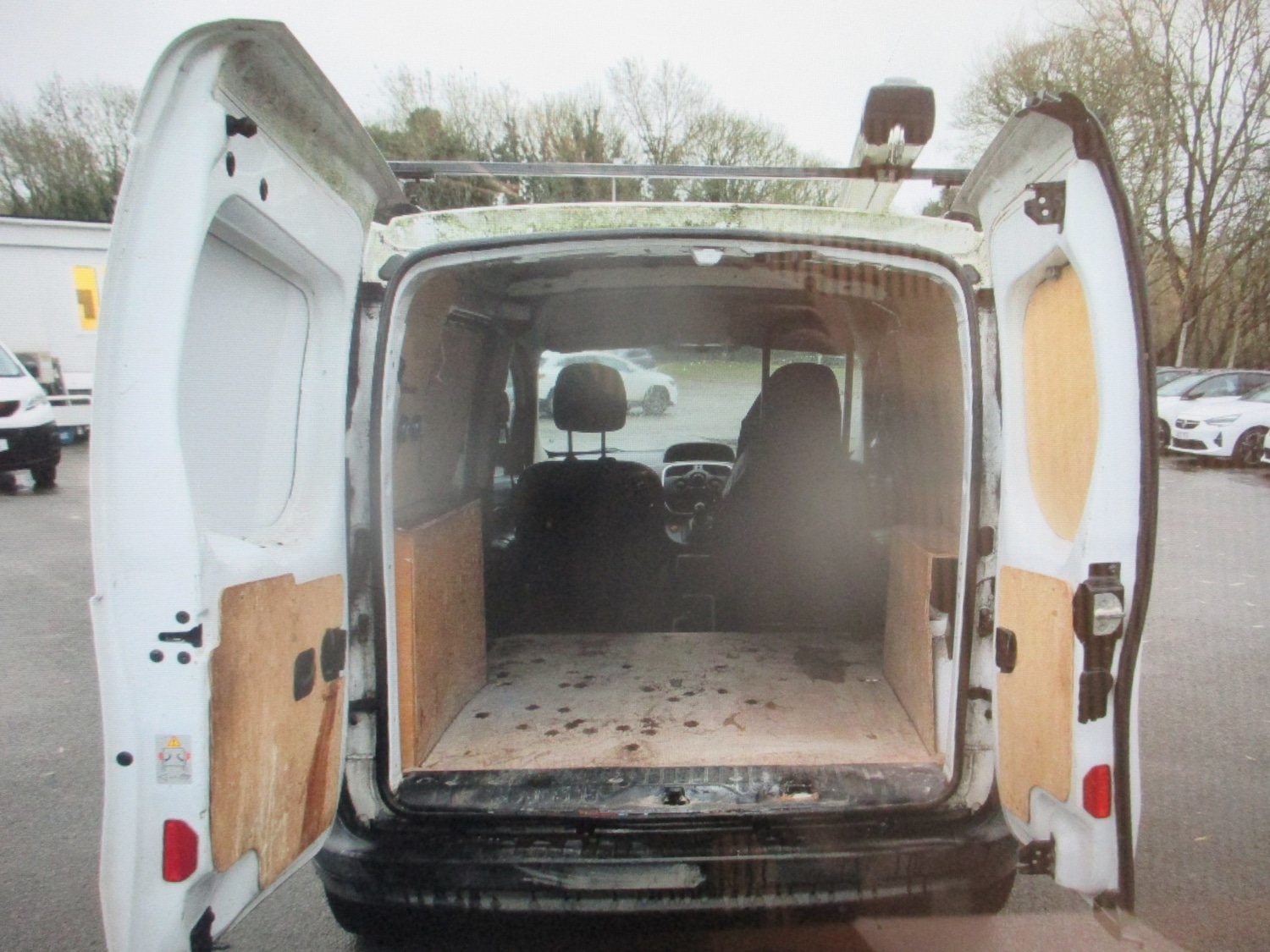 Used Renault Kangoo 2014 for sale - 76945293: Photo 5