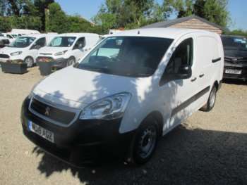 Used Peugeot Partner 2018 for sale - 74720377: Photo