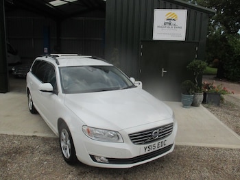 Used Volvo V70 2015 for sale - 75895123: Photo