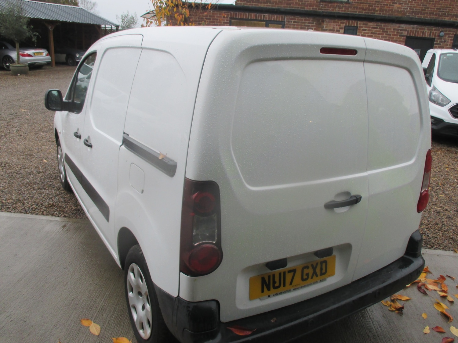 Used Peugeot Partner 2017 for sale - 76532309: Photo 15