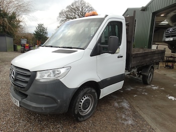 Mercedes-Benz Sprinter feature image