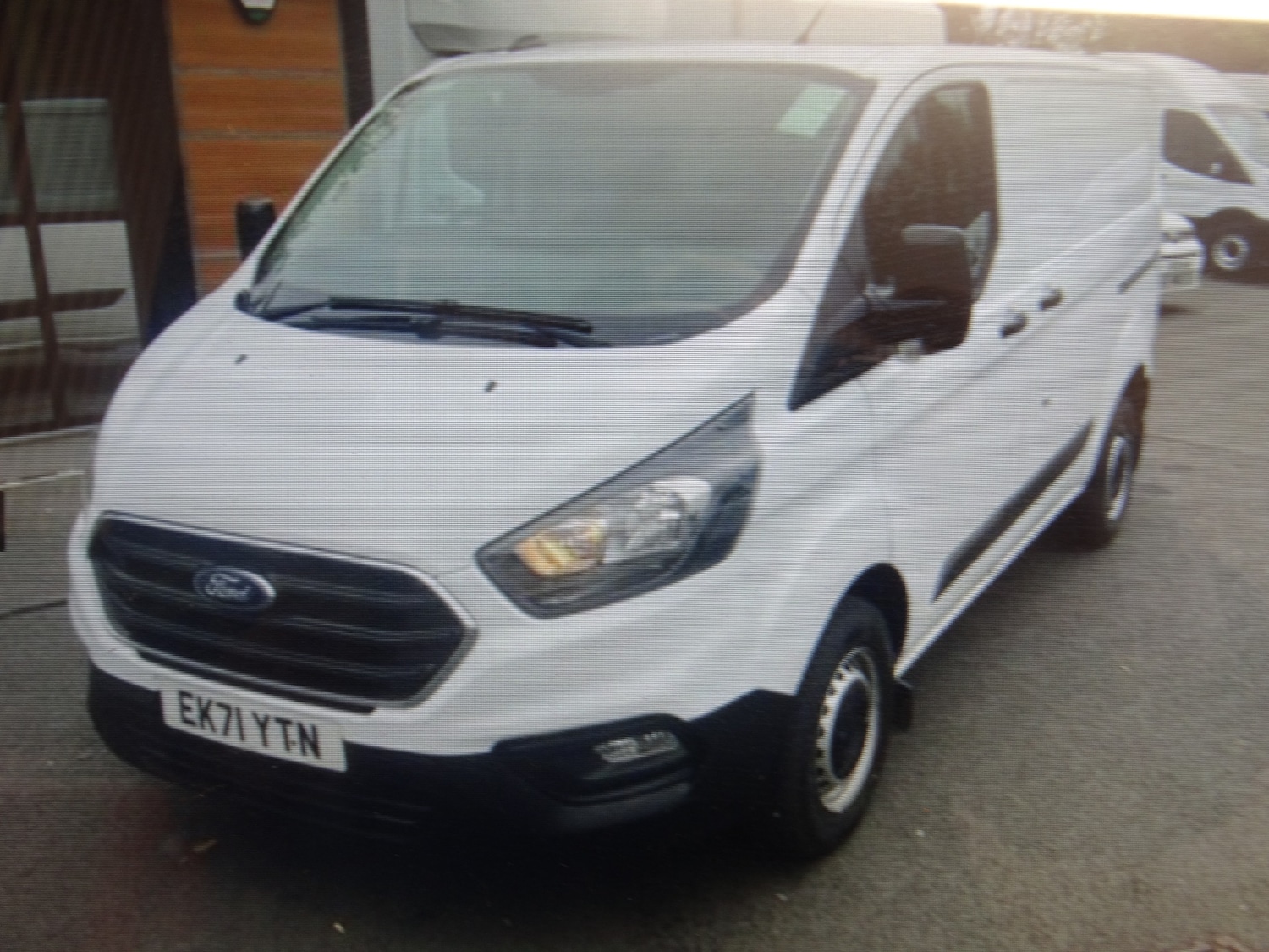 Used Ford Transit Custom 2021 for sale - 76340385: Photo 2