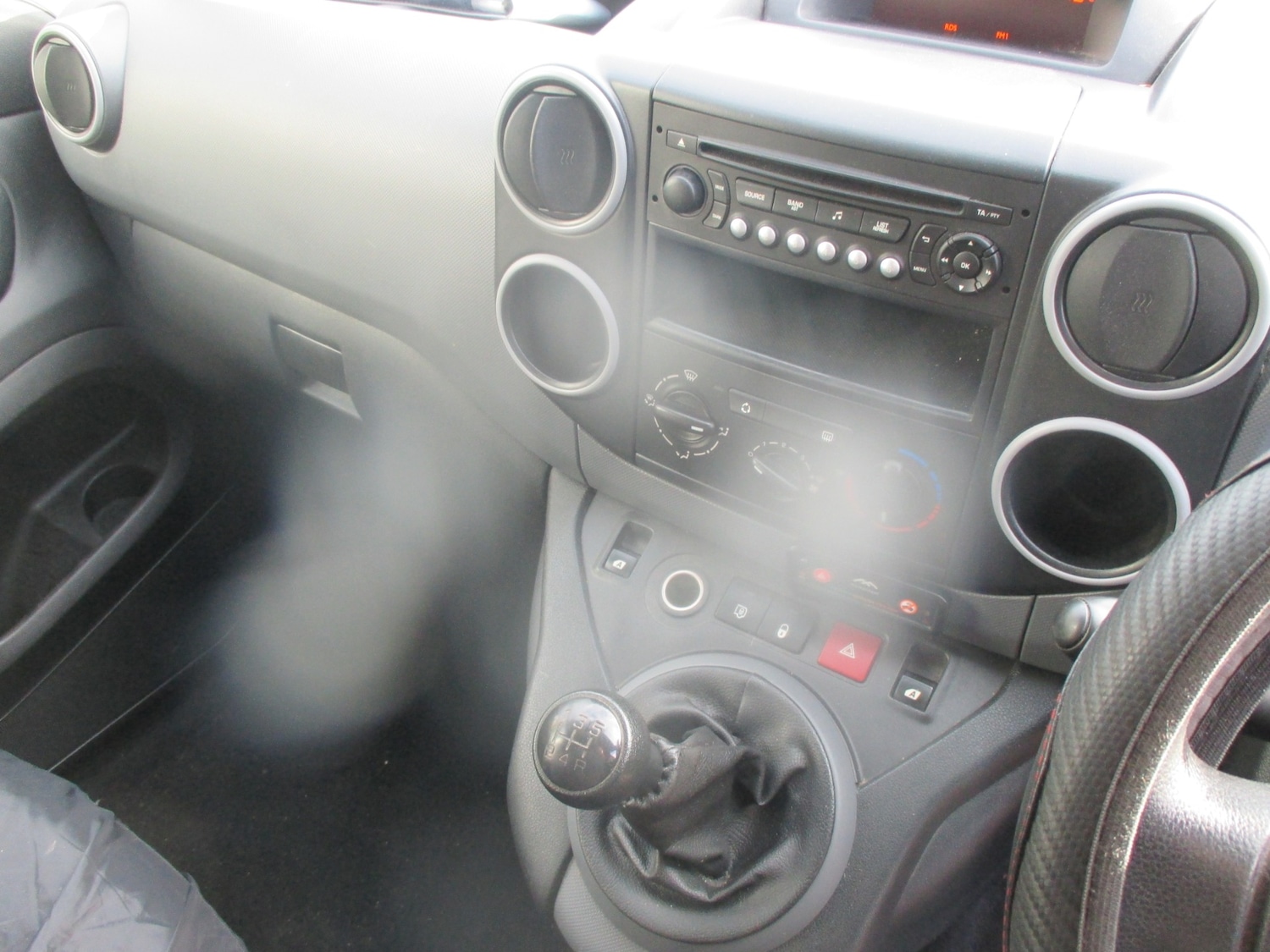 Used Peugeot Partner 2014 for sale - 76735689: Photo 10