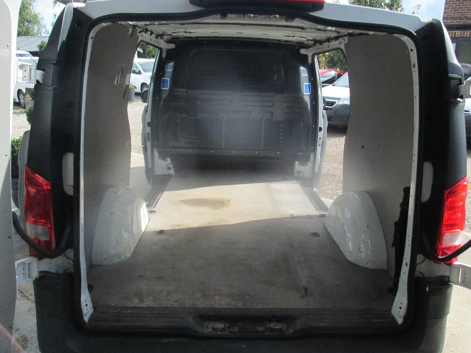 Used Mercedes-Benz Vito 2019 for sale - 75984000: Photo 7