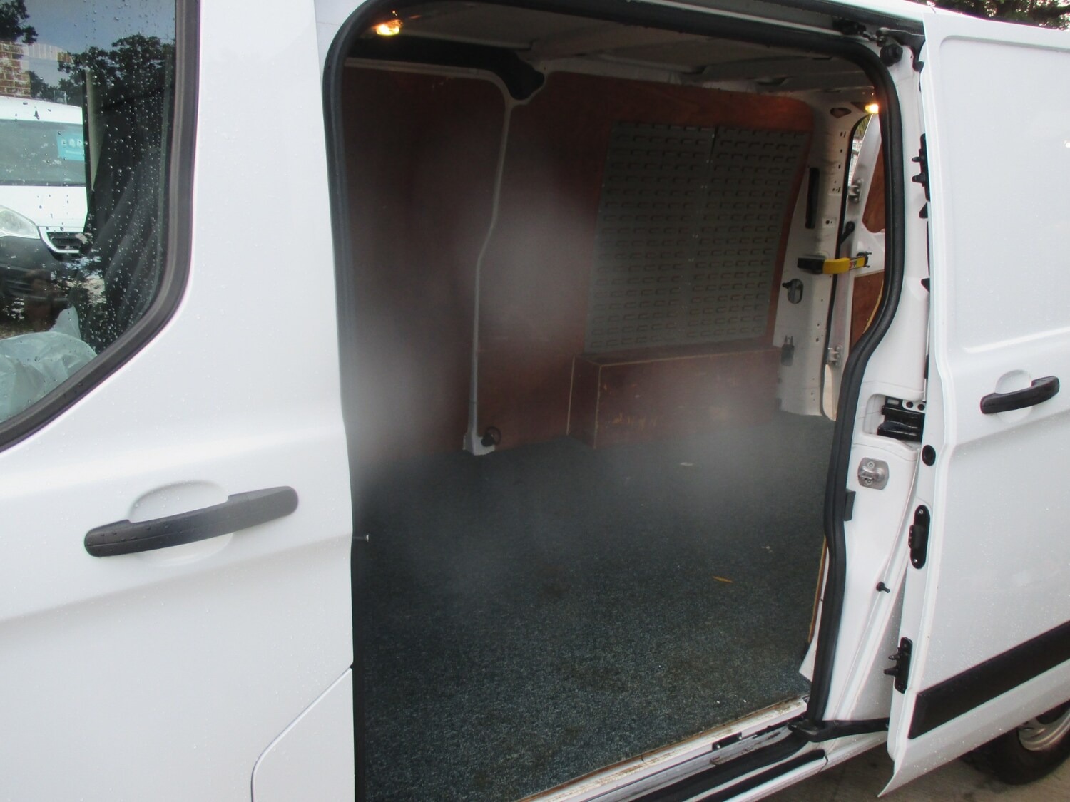 Used Ford Transit Custom 2020 for sale - 76299640: Photo 6