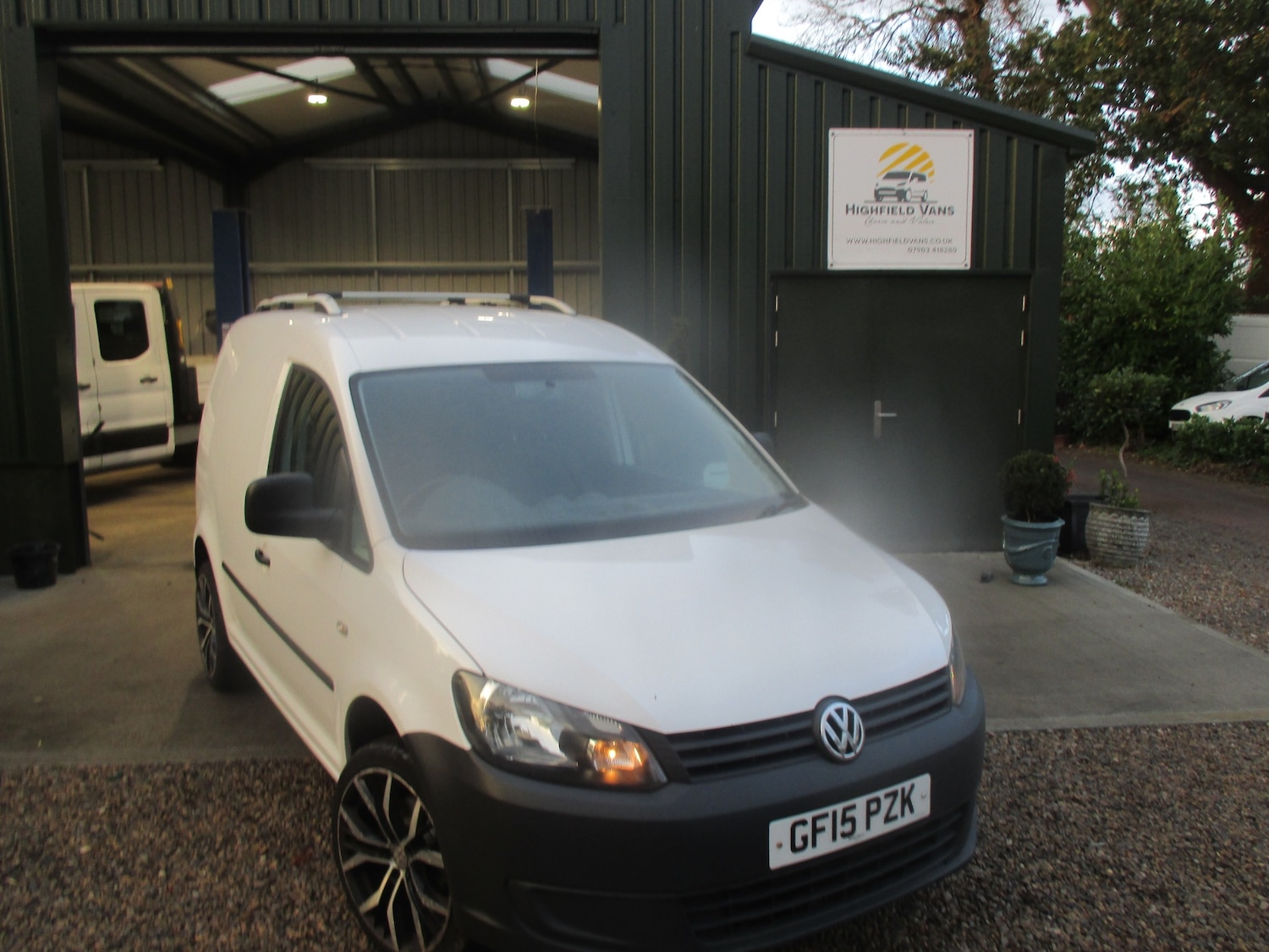 Used Volkswagen Caddy 2015 for sale - 76428439: Photo 2