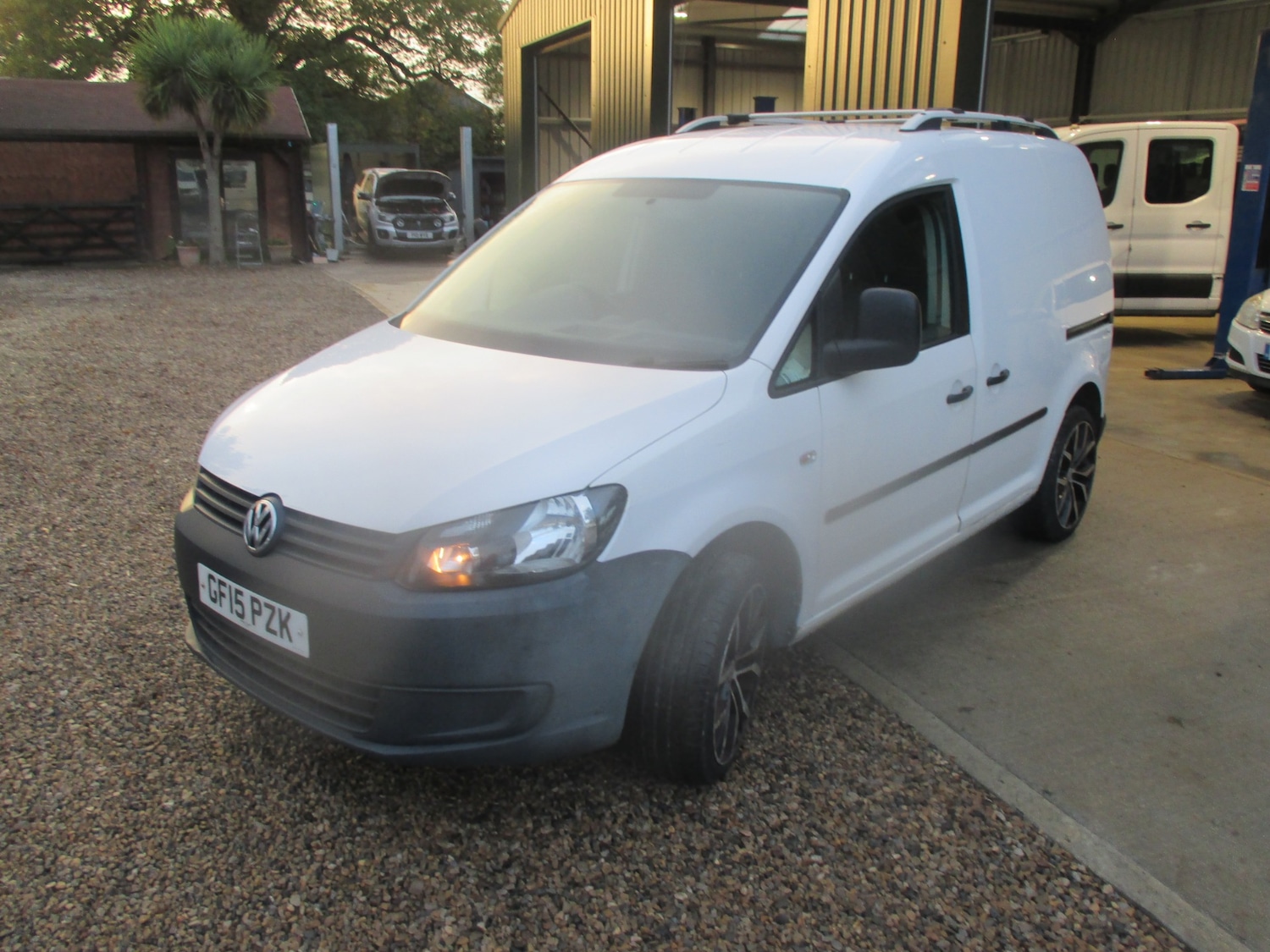Used Volkswagen Caddy 2015 for sale - 76428439: Photo 3