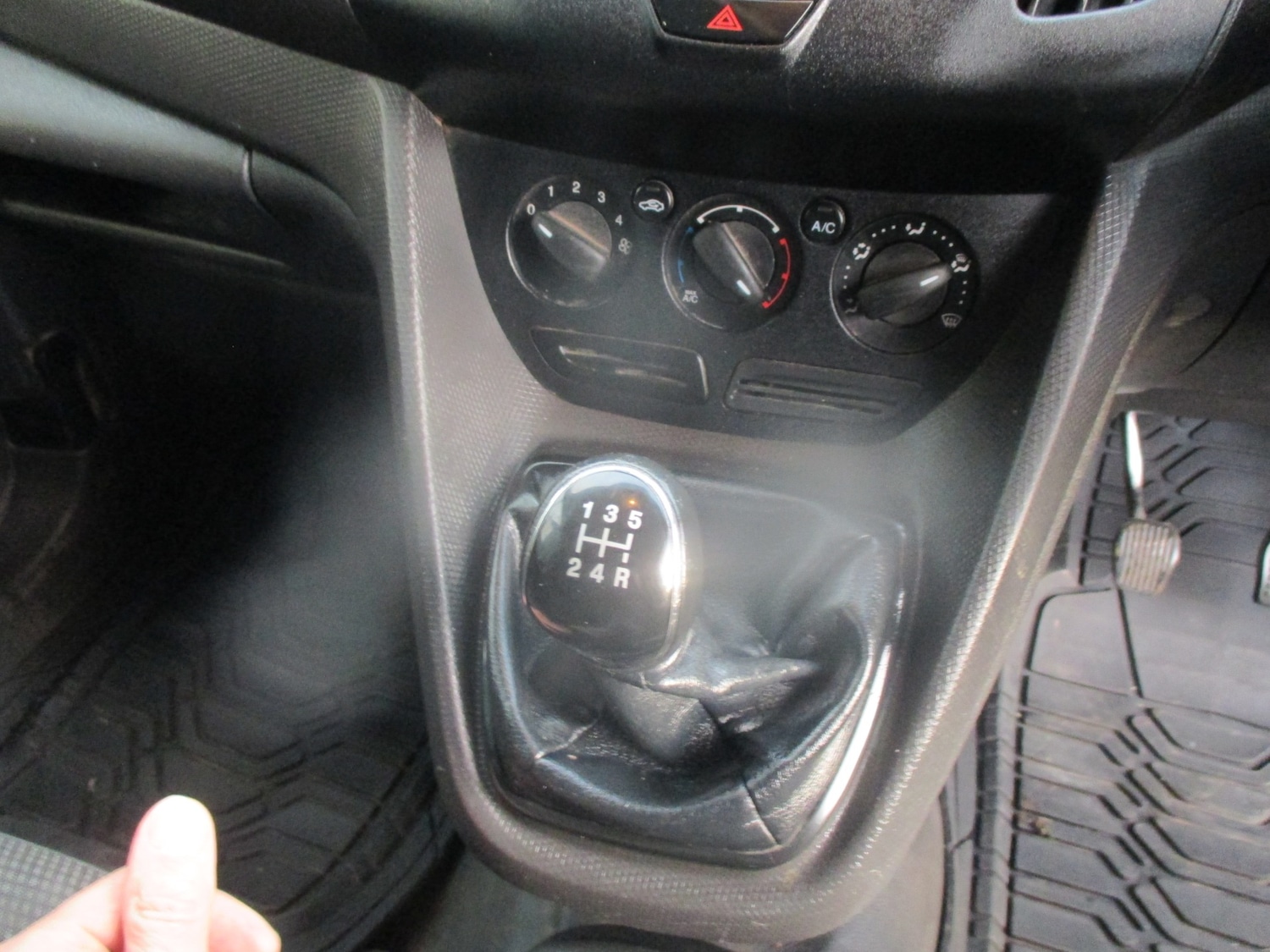 Used Ford Transit Connect 2015 for sale - 76476318: Photo 12