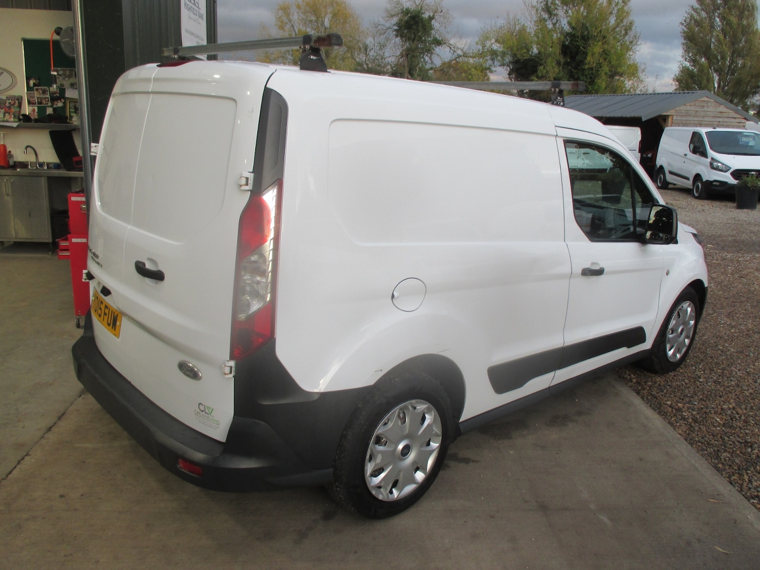 Used Ford Transit Connect 2015 for sale - 76476318: Photo 2