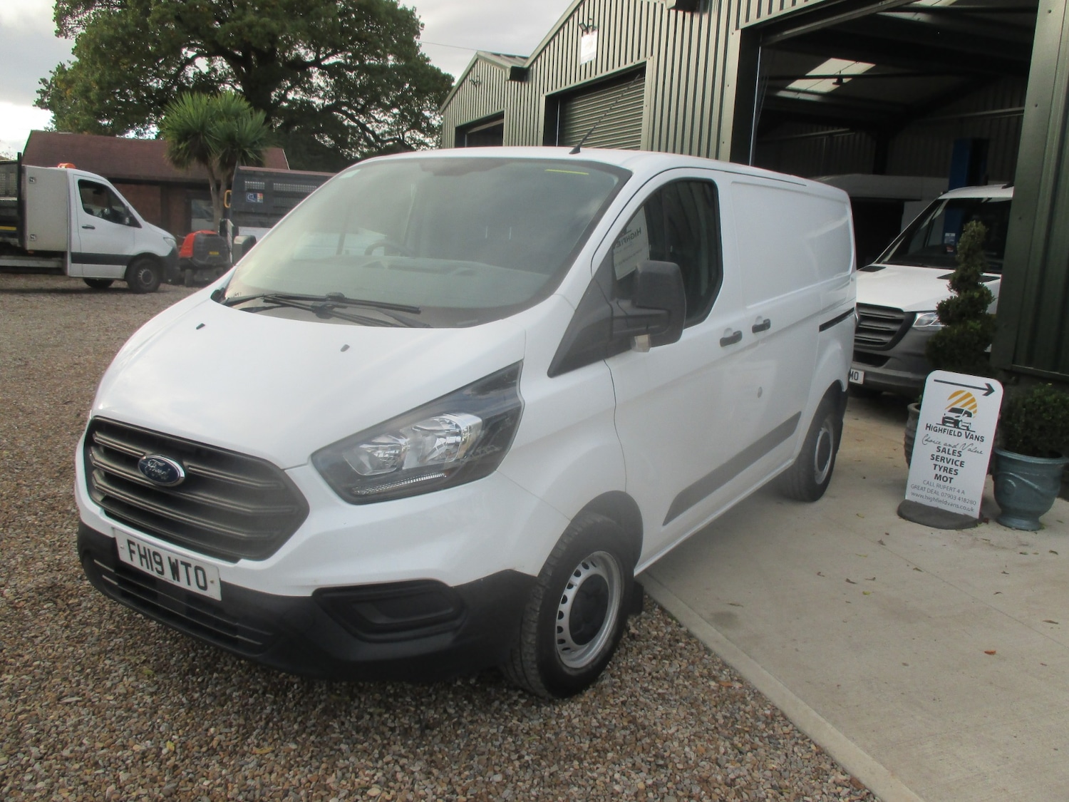 Used Ford Transit Custom 2019 for sale - 76366299: Photo 2