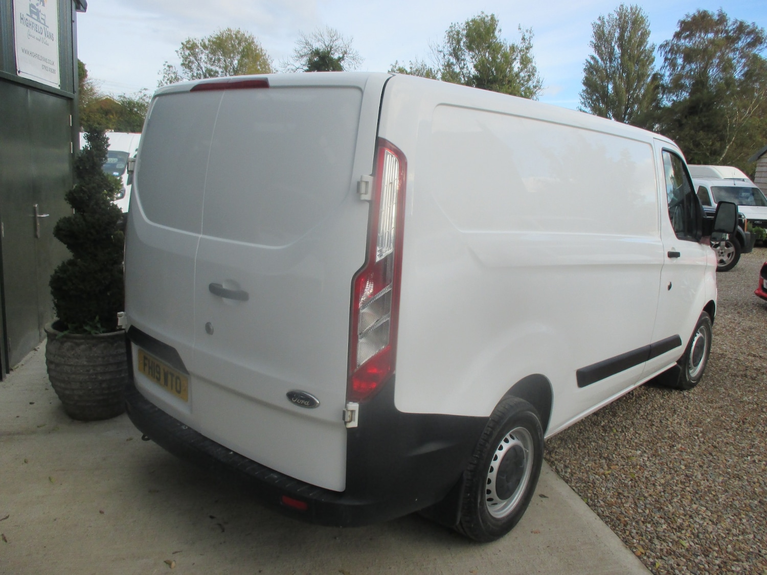 Used Ford Transit Custom 2019 for sale - 76366299: Photo 4
