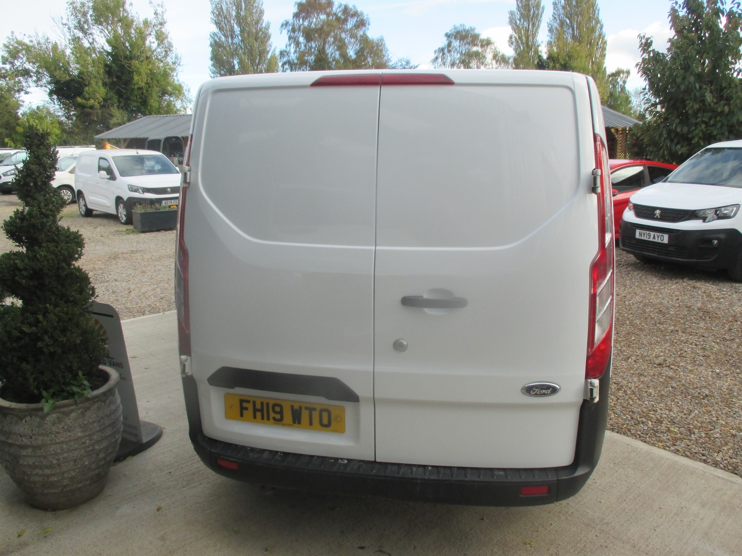 Used Ford Transit Custom 2019 for sale - 76366299: Photo 5