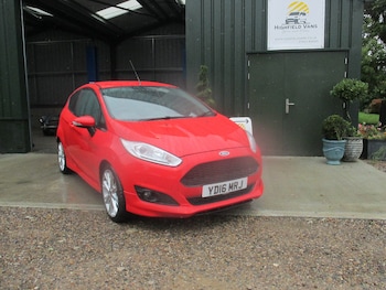 Used Ford Fiesta 2016 for sale - 75981809: Photo
